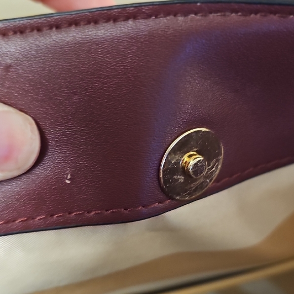 Red and Gold Shoulder Bag with Leather Finish #CL - Picture 6 of 9